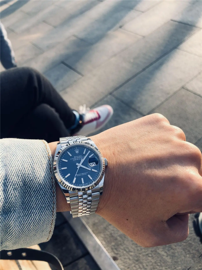 推薦簡單不挑人的機械手表