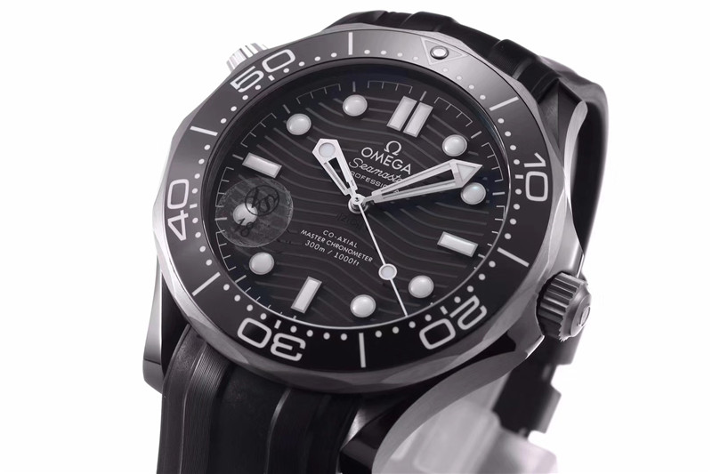 VS廠歐米茄海馬300陶瓷鈦金屬做工評測（VS海馬300鈦殼怎么樣）