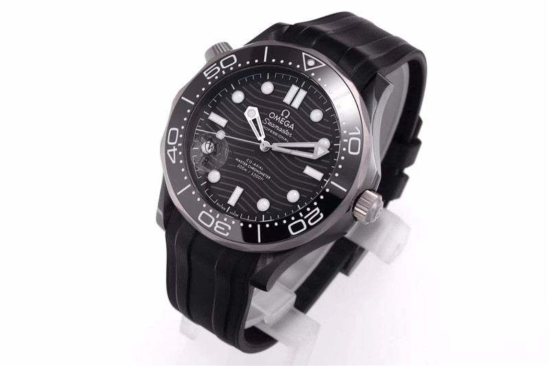 VS廠歐米茄海馬300陶瓷鈦金屬做工評測（VS海馬300鈦殼怎么樣）