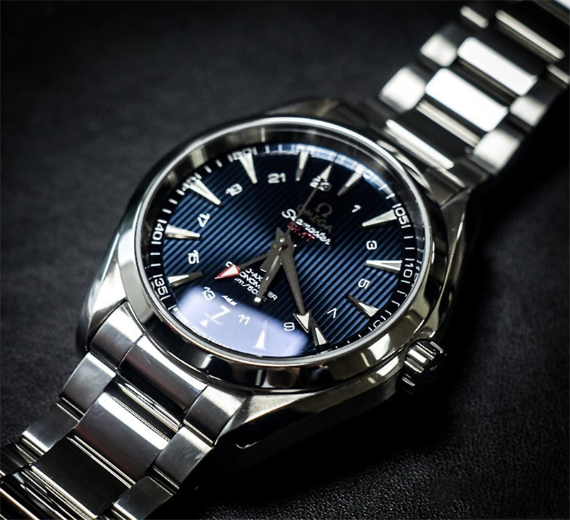 VS廠歐米茄海馬150GMT做工評測（VS海馬150兩地時值得入手嗎）