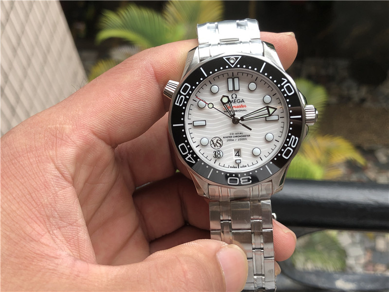 vs廠的機芯是多少零件組成的