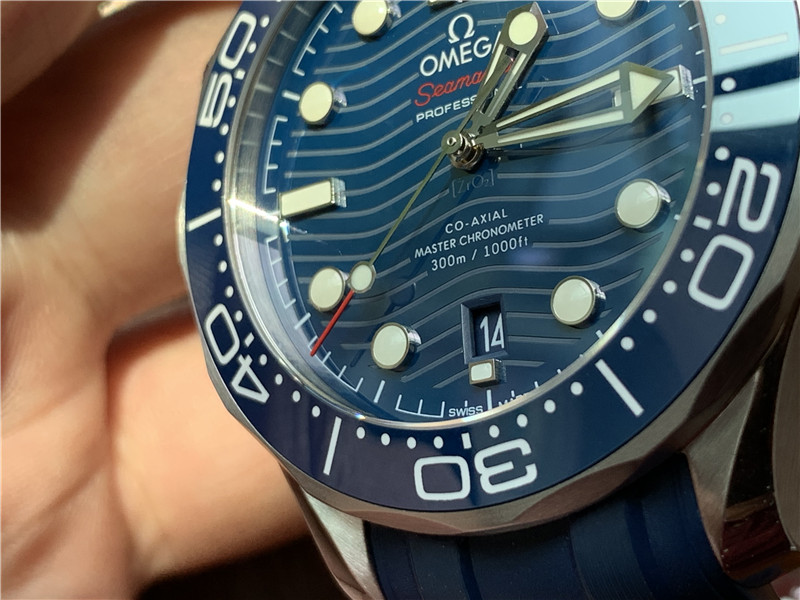 VS廠歐米茄海馬300藍(lán)面對比正品評測（VS海馬300藍(lán)面有破綻嗎）
