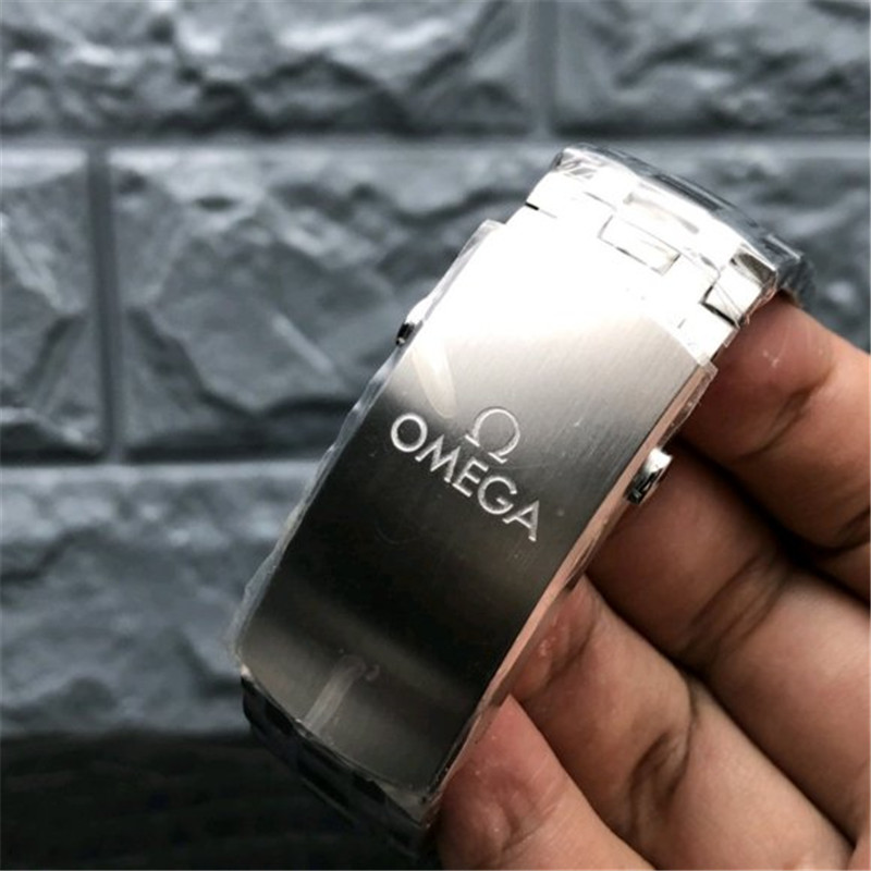 VS廠歐米茄海馬300對比正品評測(vs海馬真假對比有破綻嗎）