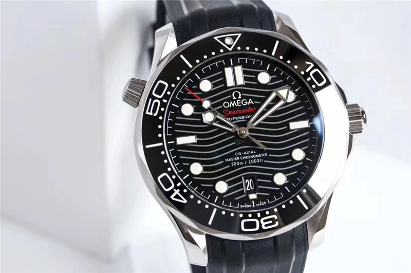 VS廠歐米茄海馬300黑面對比正品評測(VS廠海馬300黑面有破綻嗎)