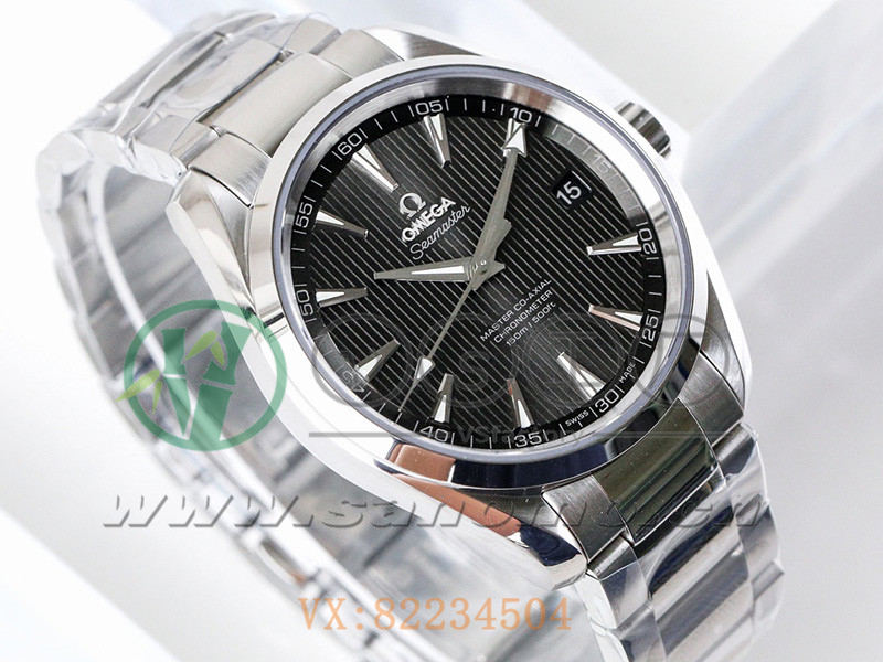 VS廠歐米茄海馬150米「柚木黑盤」產(chǎn)品展示