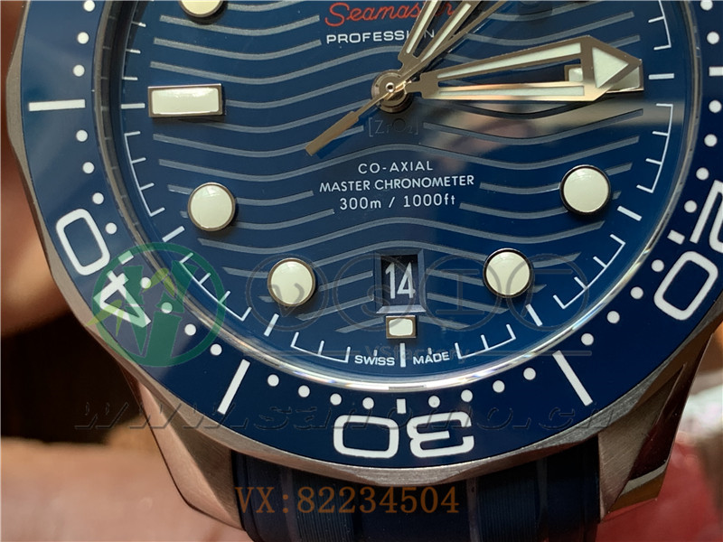 VS廠歐米茄海馬300米「藍(lán)面膠帶」產(chǎn)品展示