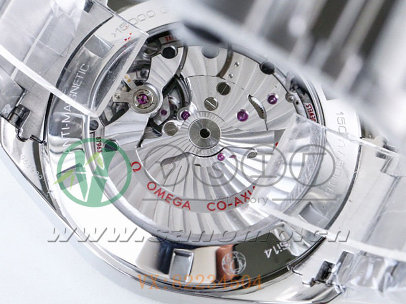 VS廠歐米茄海馬150米「柚木黑盤」產(chǎn)品展示