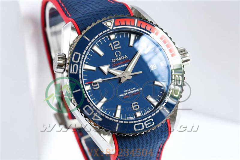 VS廠歐米茄海馬600米「平昌奧運(yùn)紅藍(lán)百事圈」產(chǎn)品展示