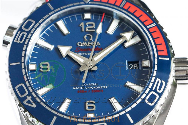 VS廠歐米茄海馬600米「平昌奧運(yùn)紅藍(lán)百事圈」產(chǎn)品展示