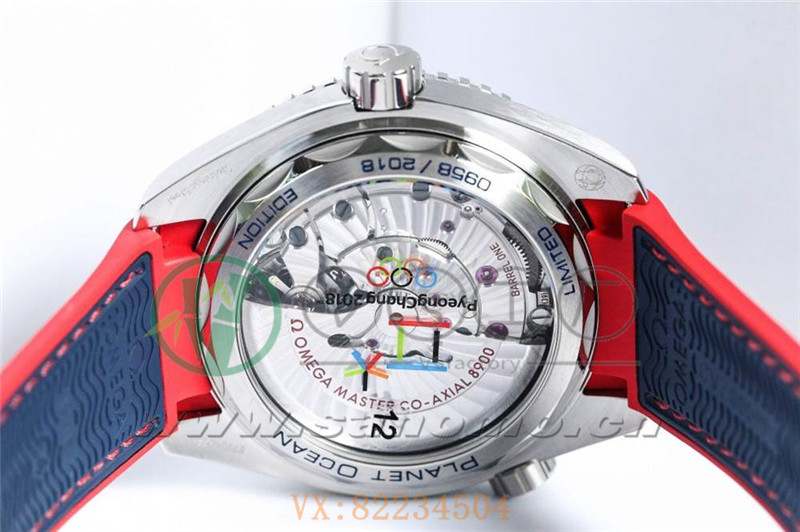 VS廠歐米茄海馬600米「平昌奧運(yùn)紅藍(lán)百事圈」產(chǎn)品展示