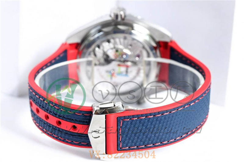 VS廠歐米茄海馬600米「平昌奧運(yùn)紅藍(lán)百事圈」產(chǎn)品展示