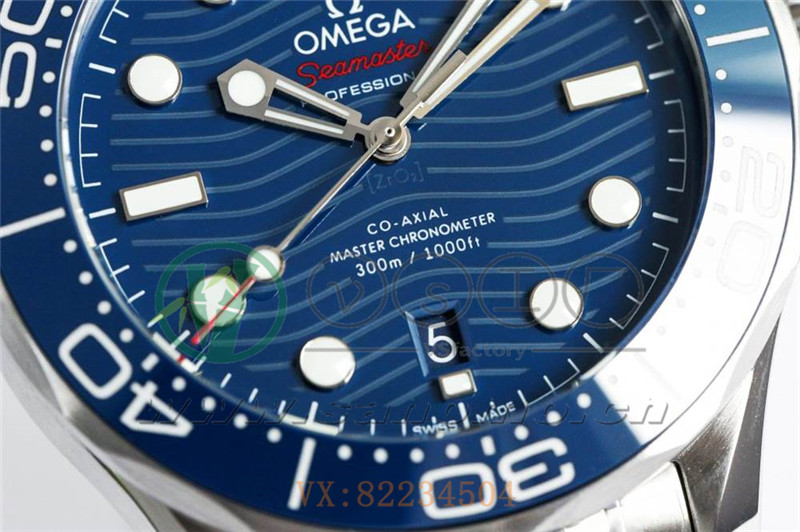 VS廠歐米茄海馬300米「藍面鋼帶」產(chǎn)品展示