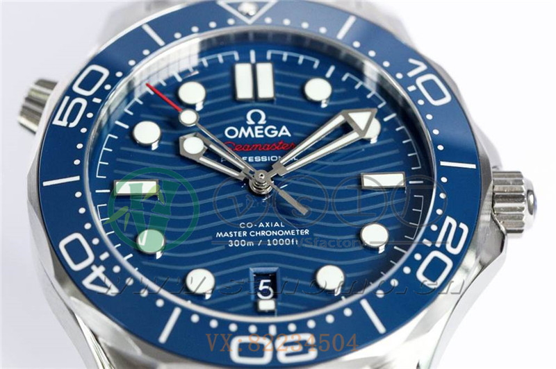 VS廠歐米茄海馬300米「藍面鋼帶」產(chǎn)品展示