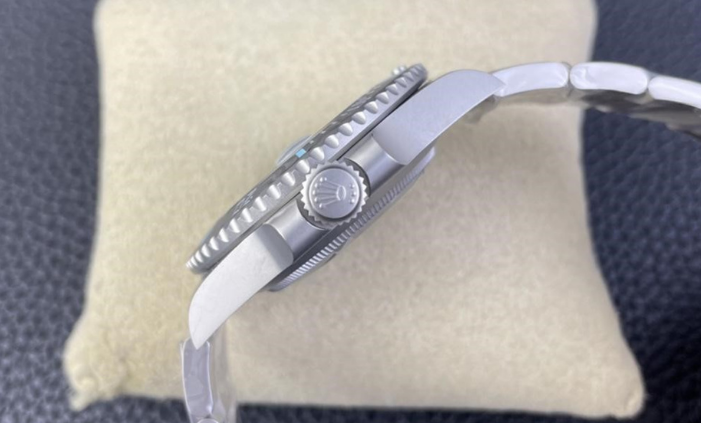 VS廠勞力士DIW改裝蒂芙尼(Tiffany)藍水鬼做工細節(jié)評測