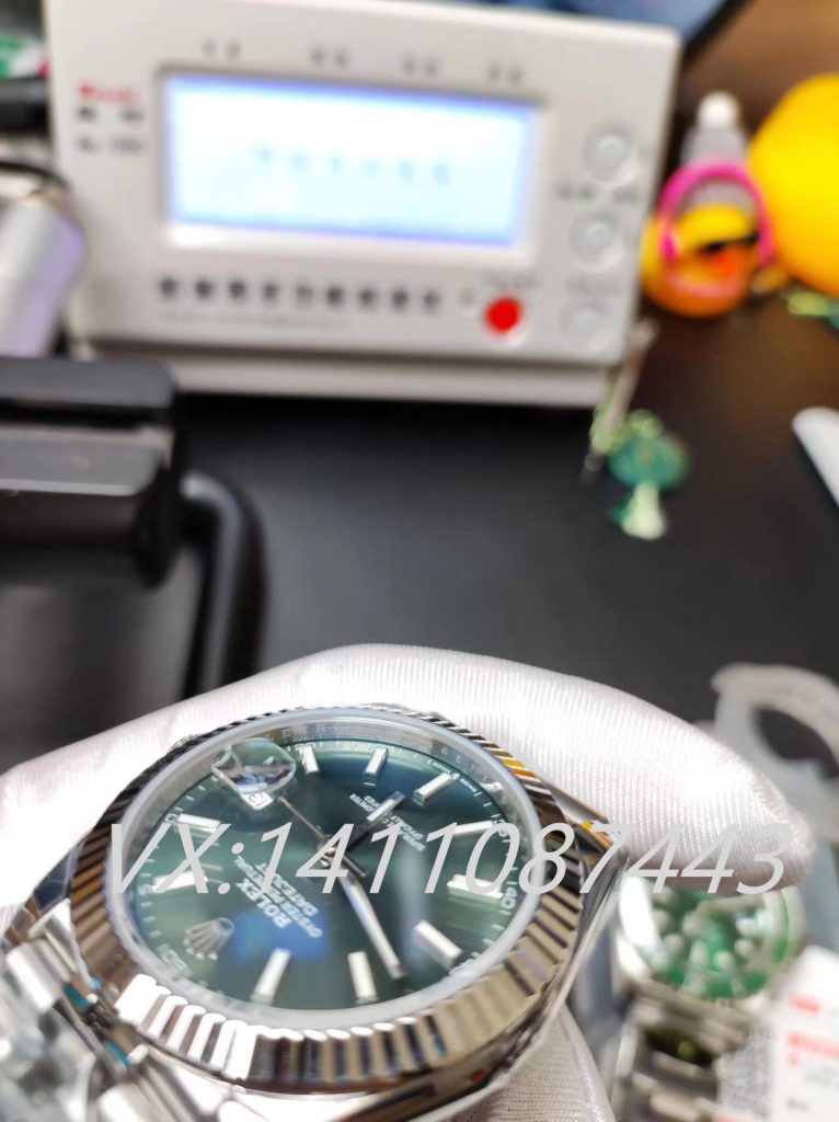 VS勞力士薄荷綠日志復刻表質量深度評測!（做工質量跟正品是否存在破綻）