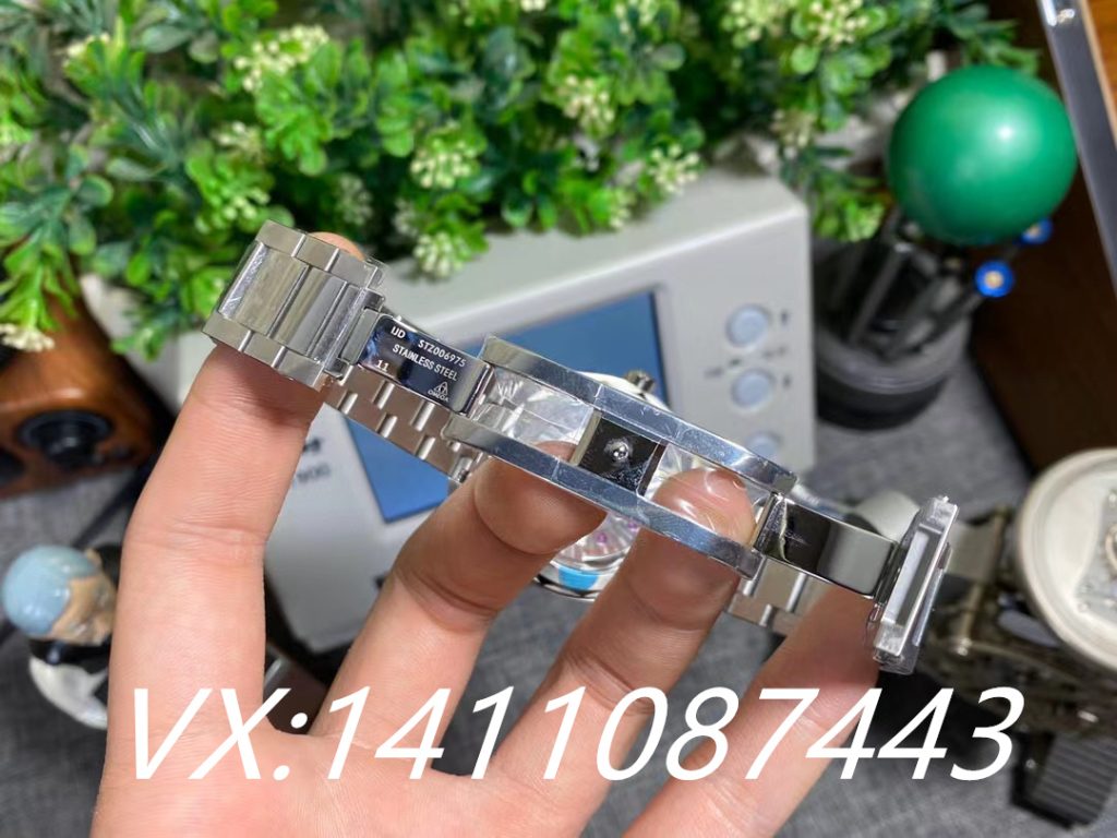 vs廠歐米茄海馬150柚木綠對比正品，以及兩種辨別方法