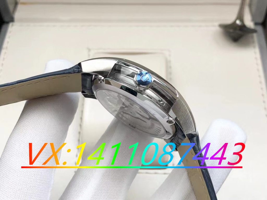 歐米茄蝶飛明亮之藍機芯如何？是否值得入手？