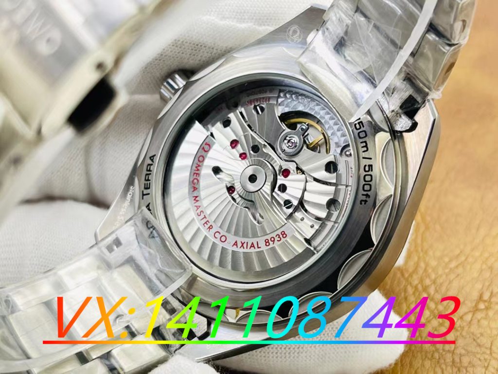 VS廠手表可靠嘛,VS廠海馬世界時做工會一眼假嗎？
