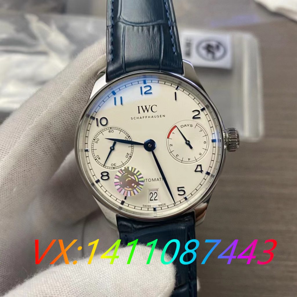 ZF廠萬國葡七表：獨(dú)家功能解析，帶你體驗(yàn)完美時(shí)計(jì)之旅！