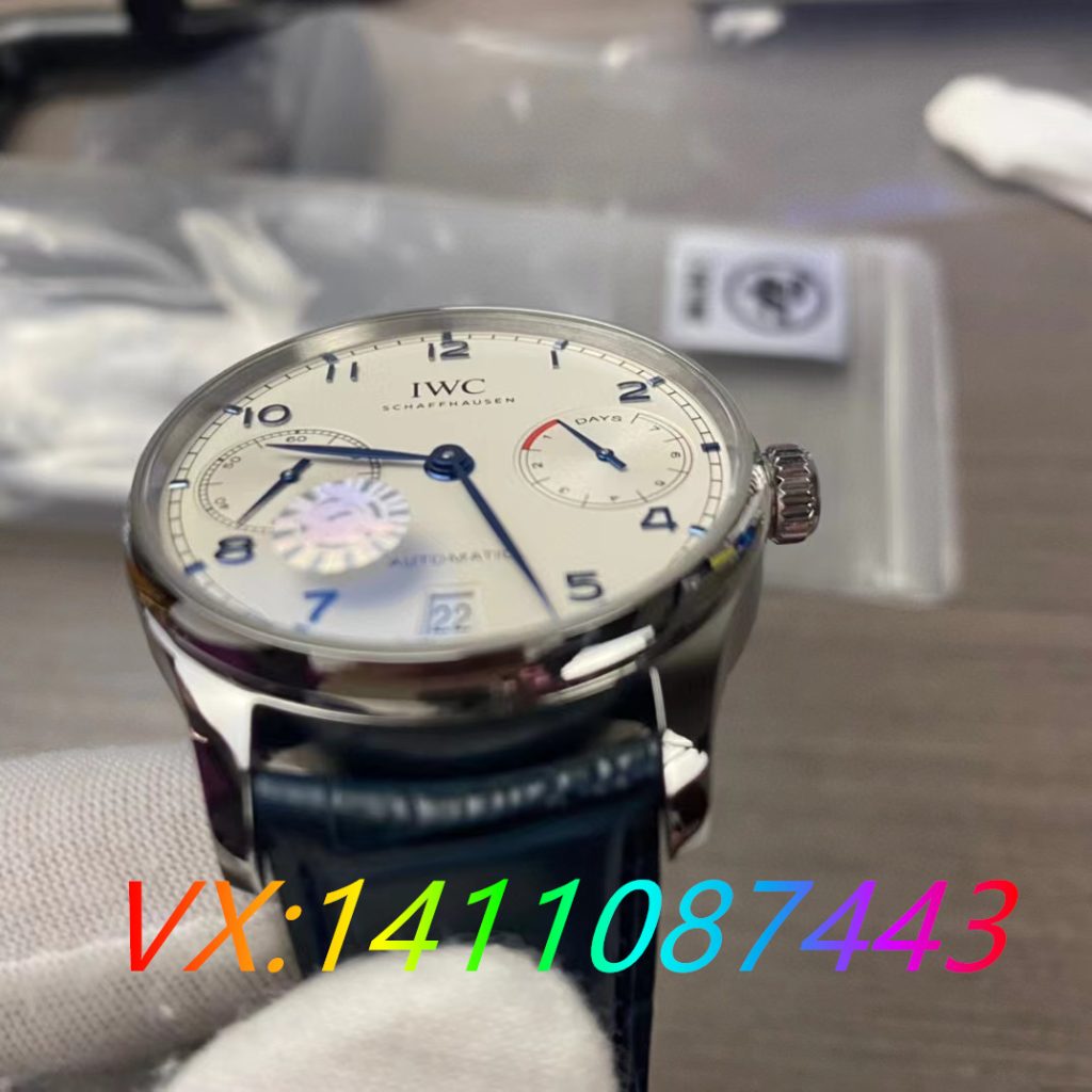 ZF廠萬國葡七表：獨(dú)家功能解析，帶你體驗(yàn)完美時(shí)計(jì)之旅！