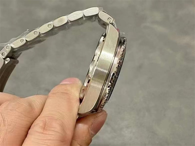 VS廠歐米茄新款海王系列波塞冬款版本怎么辨別，實(shí)拍細(xì)節(jié)圖展示！