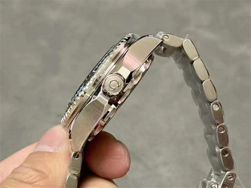 VS廠歐米茄新款海王系列波塞冬款版本怎么辨別，實(shí)拍細(xì)節(jié)圖展示！