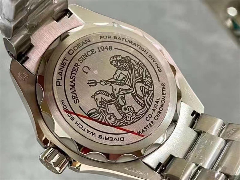 VS廠歐米茄新款海王系列波塞冬款版本怎么辨別，實(shí)拍細(xì)節(jié)圖展示！