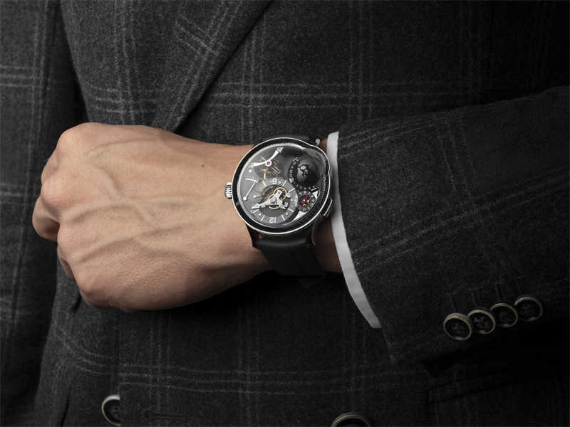 日內瓦的鐘表巨擘，高珀富斯開啟麥克風時代！