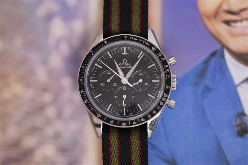 太空探險家的黃金選擇：歐米茄超霸要你馳騁宇宙！