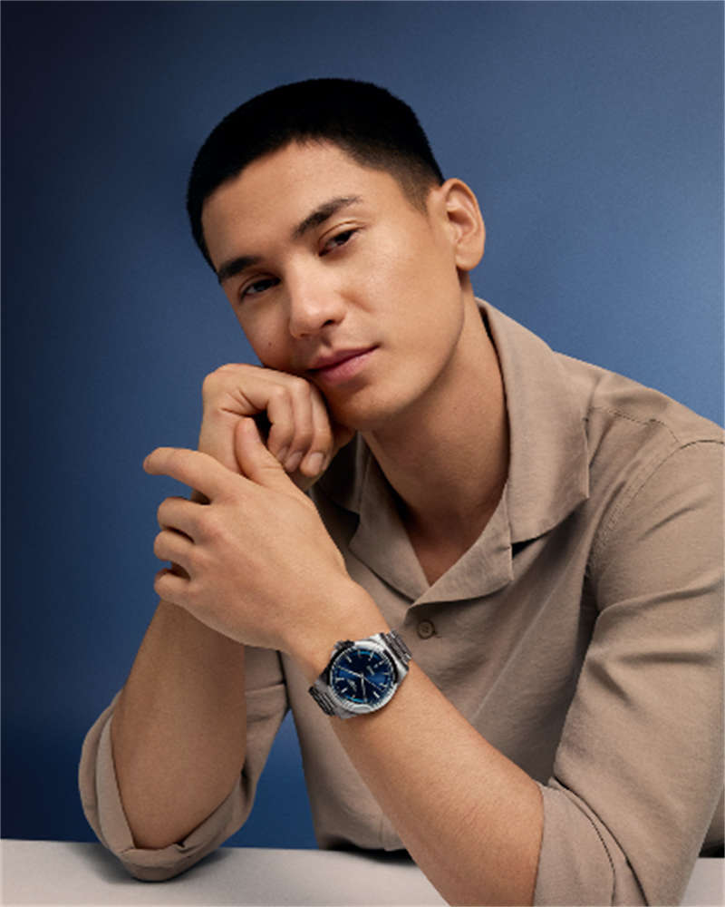 情人節(jié)特惠限定！浪琴表綻放色彩，記錄你們的心動瞬間