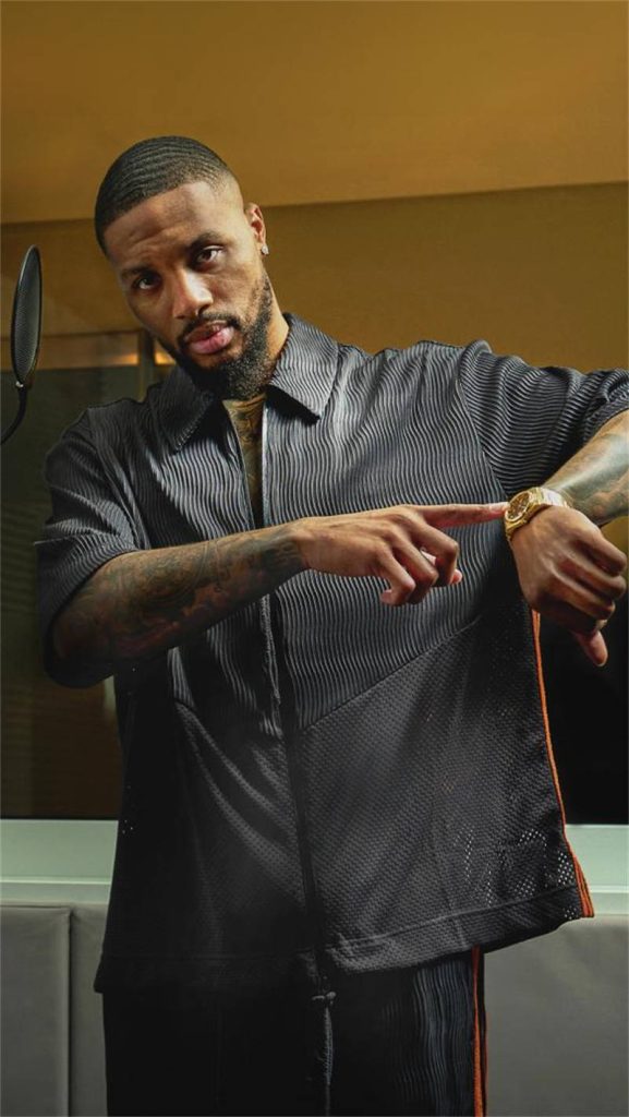 感知時代尖端 領略天梭超級玩家系列達米安·利拉德特別版腕表！