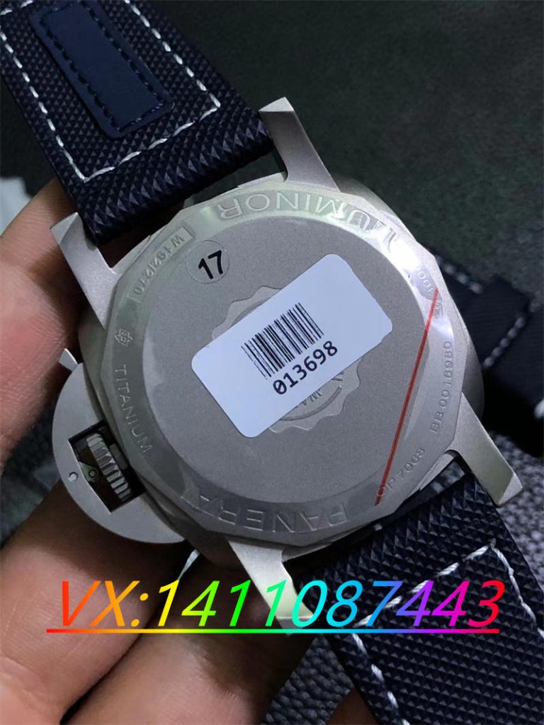 探索VS廠沛納海PAM1117：鈦金屬腕表的新境界