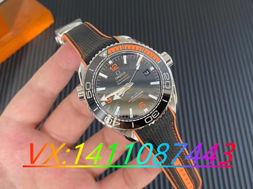 VS 廠的歐米茄海馬 600M 四分之一橙在做工質(zhì)量方面表現(xiàn)怎樣呢？