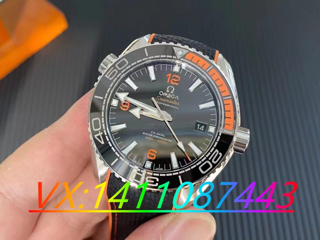 VS 廠的歐米茄海馬 600M 四分之一橙在做工質(zhì)量方面表現(xiàn)怎樣呢？