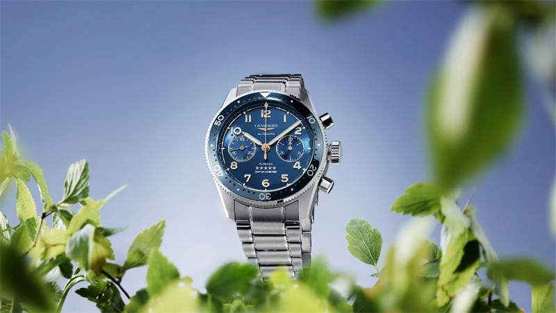 浪琴表春日時計，絢麗色彩驚艷綻放