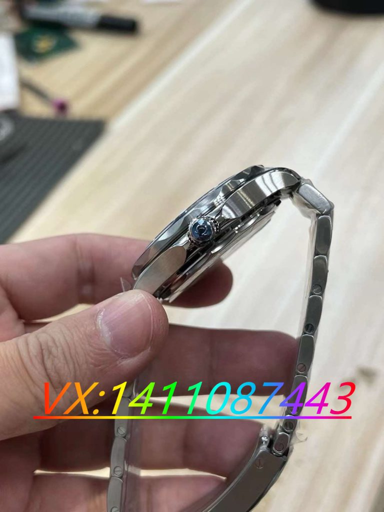 如何評價VS廠歐米茄海馬300夏日藍復刻版的做工細節？