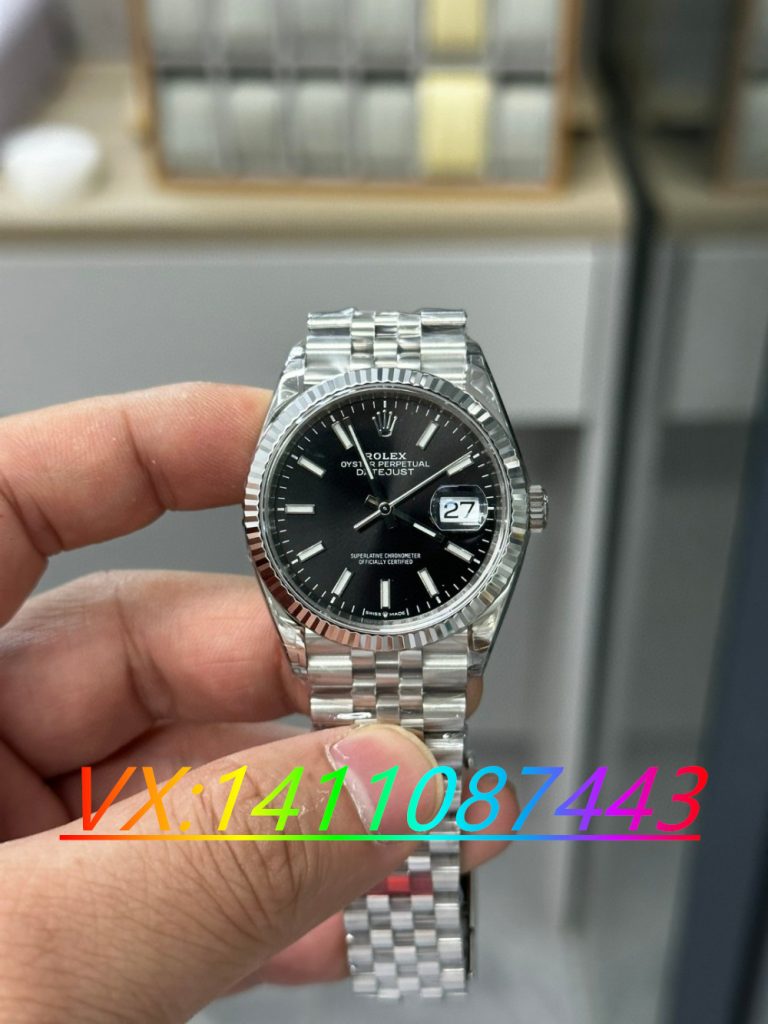 VS廠勞力士日志36黑盤搭配3235機芯做工細節評測