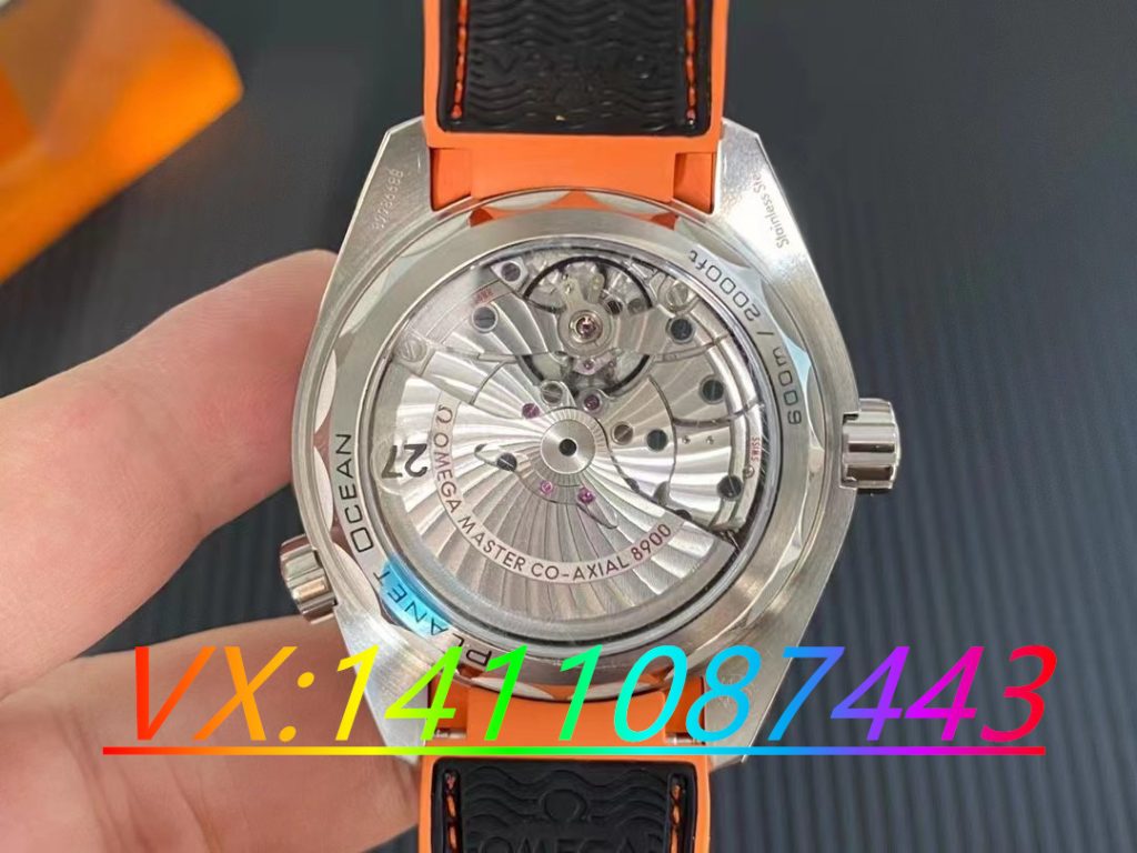 歐米茄四分之一橙計時款搭配8900機芯細節揭秘