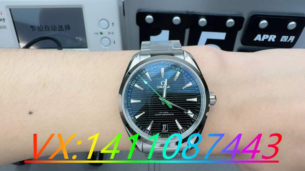 如何辨別真偽VS廠歐米茄海馬150綠針手表？