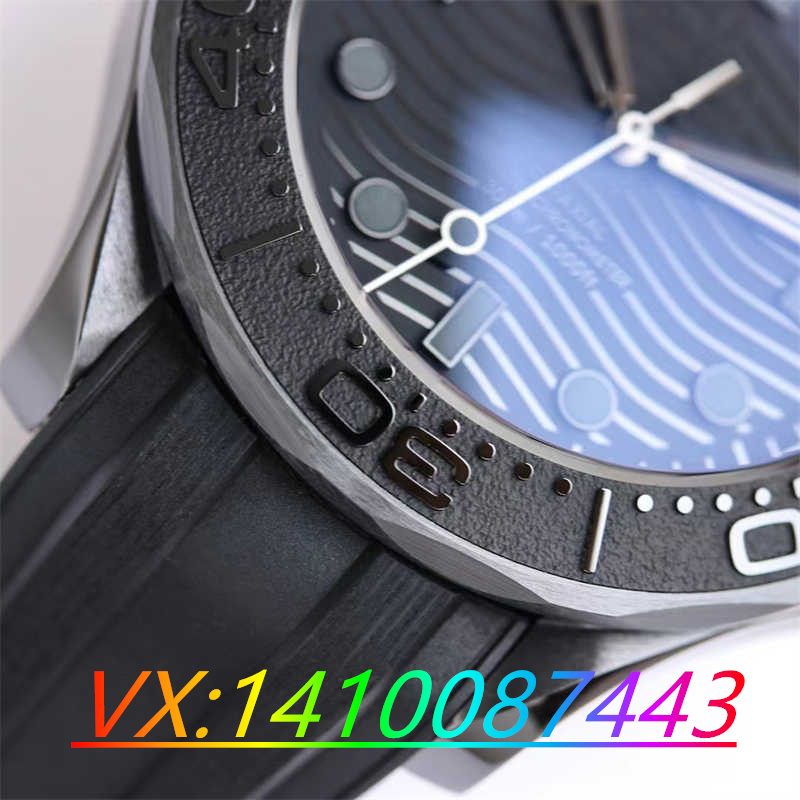 全陶瓷VS歐米茄海馬300墨黑武士配置8806機(jī)芯評(píng)測(cè)-全面對(duì)比做工精細(xì)度