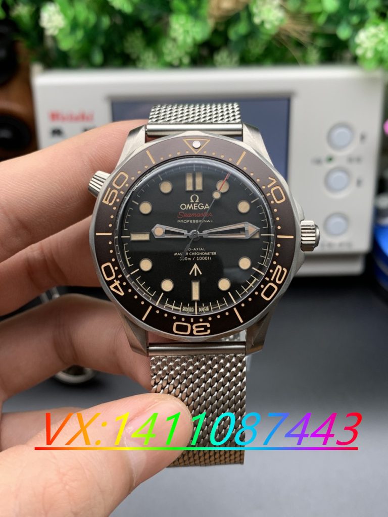 VS廠歐米茄無暇赴死007會不會一眼假的情況？