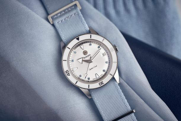 ?夏日海岸線全新Rado瑞士雷達表，假日藍悅動藍上新