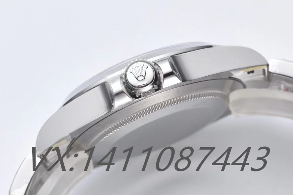 VS廠空霸系列搭配丹東3230機芯深度評測