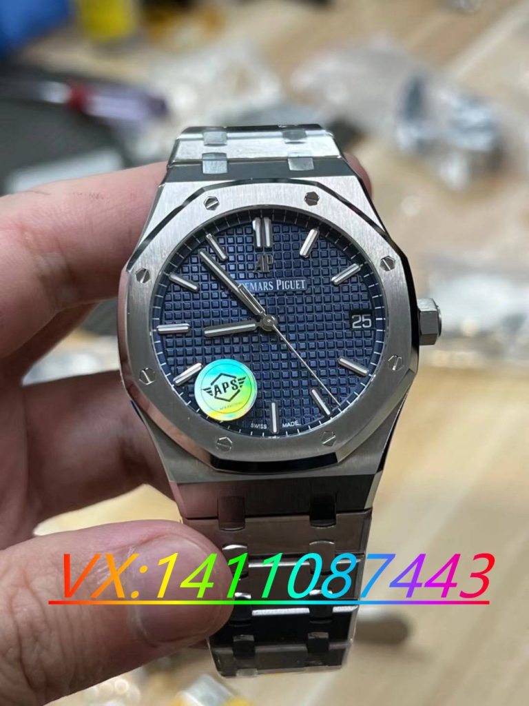 APS廠愛(ài)彼15500對(duì)比ZF廠哪個(gè)更值得入手？