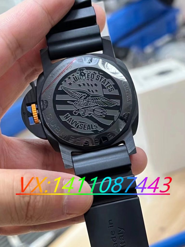 VS廠沛納海1324碳纖維搭配9011機芯細節做工評測