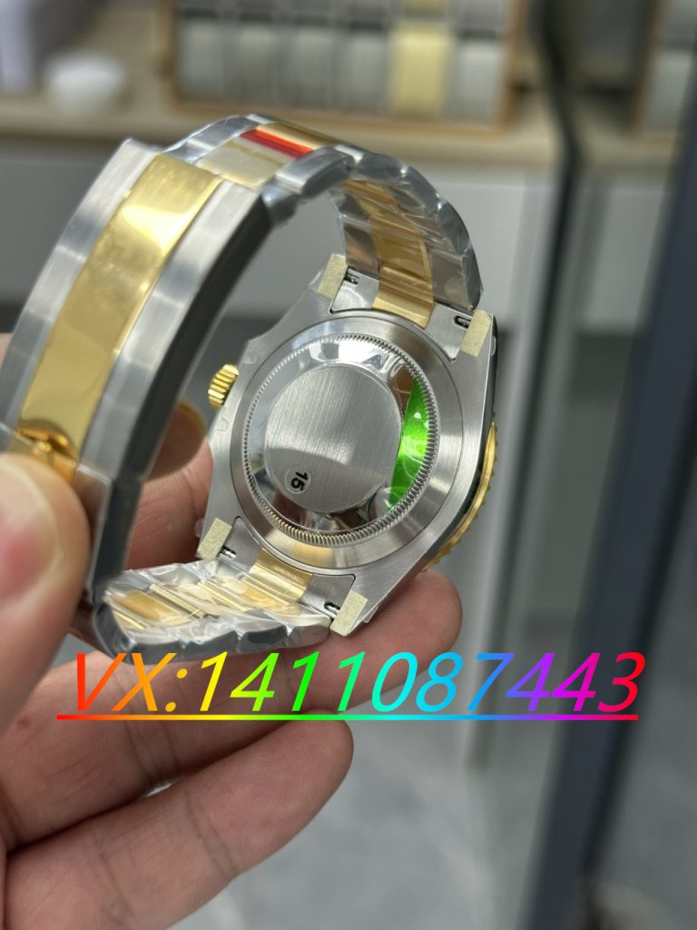 VS廠勞力士間金藍水鬼丹東3235機芯才是最大亮點