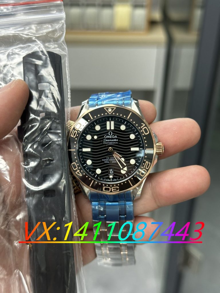 VS廠歐米茄新海馬300米間金款如何?你值得擁有