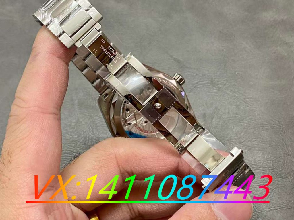 VS廠歐米茄海馬150世界時鈦金屬評測