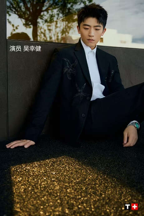 秋意正濃，時(shí)尚新章：天梭佳作點(diǎn)亮秋日風(fēng)情