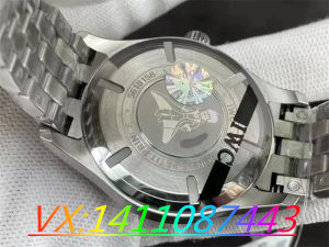 V7廠萬國飛行員馬克系列使用哪種機芯！